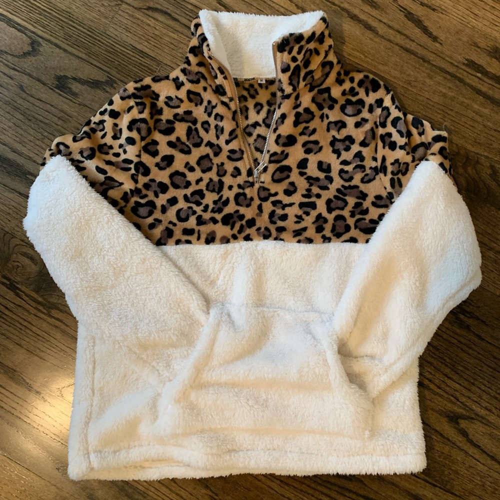 Animal print 1/4 zip